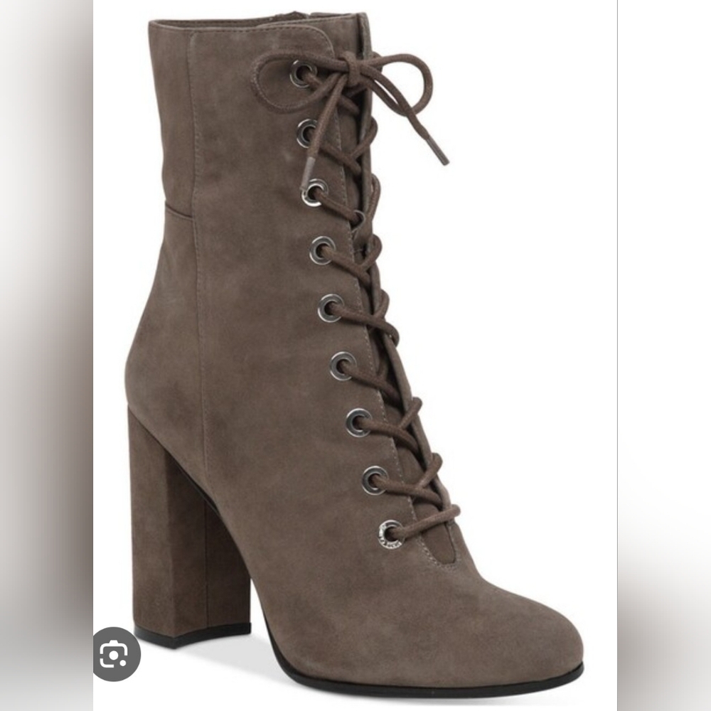 VINCE CAMUTO - Teisha Lace up Bootie
